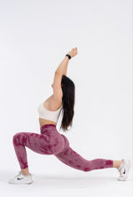 Seamless Tie-dye leggings patterned dark pink