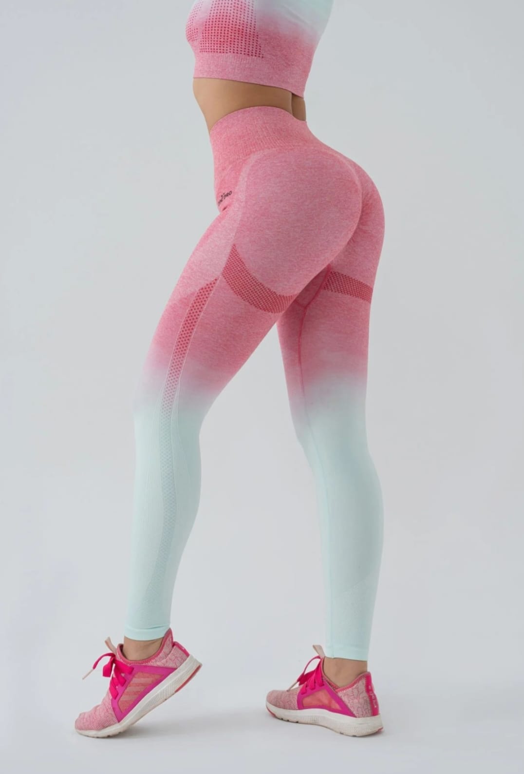 Seamless degrade leggings pink and wihte suite