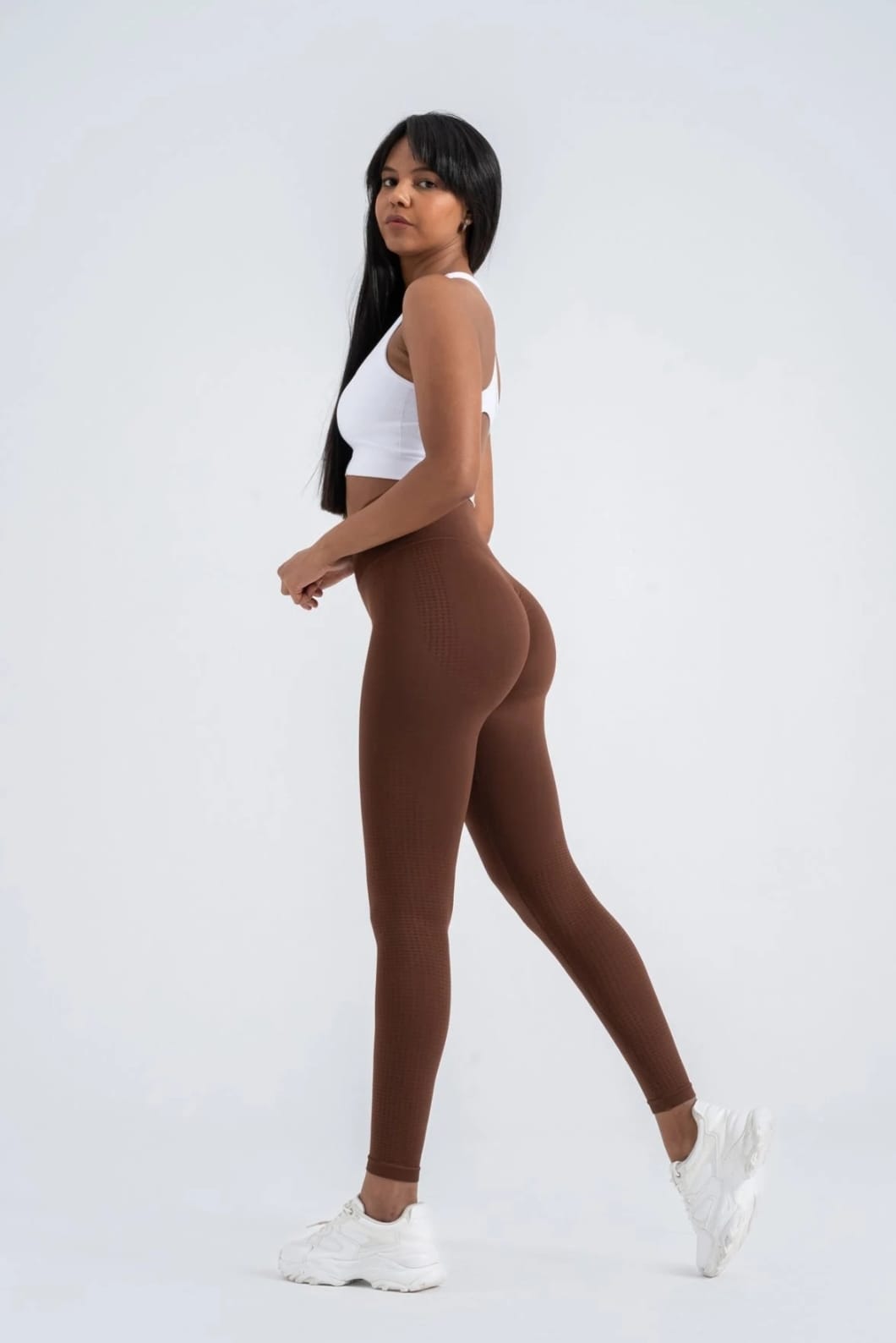 Brown Seamless Leggings - 8/9 Length with Push-Up Technology for Shaping Comfort