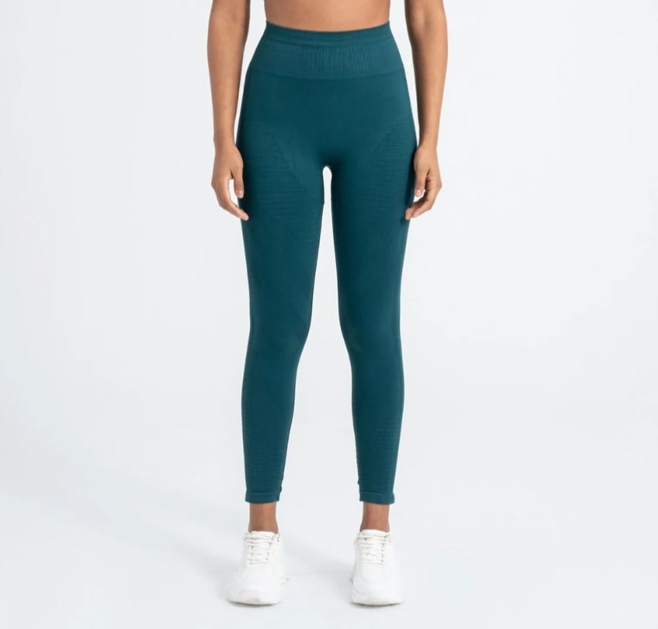 FlexForm™ Premium Seamless Push-Up Tayt