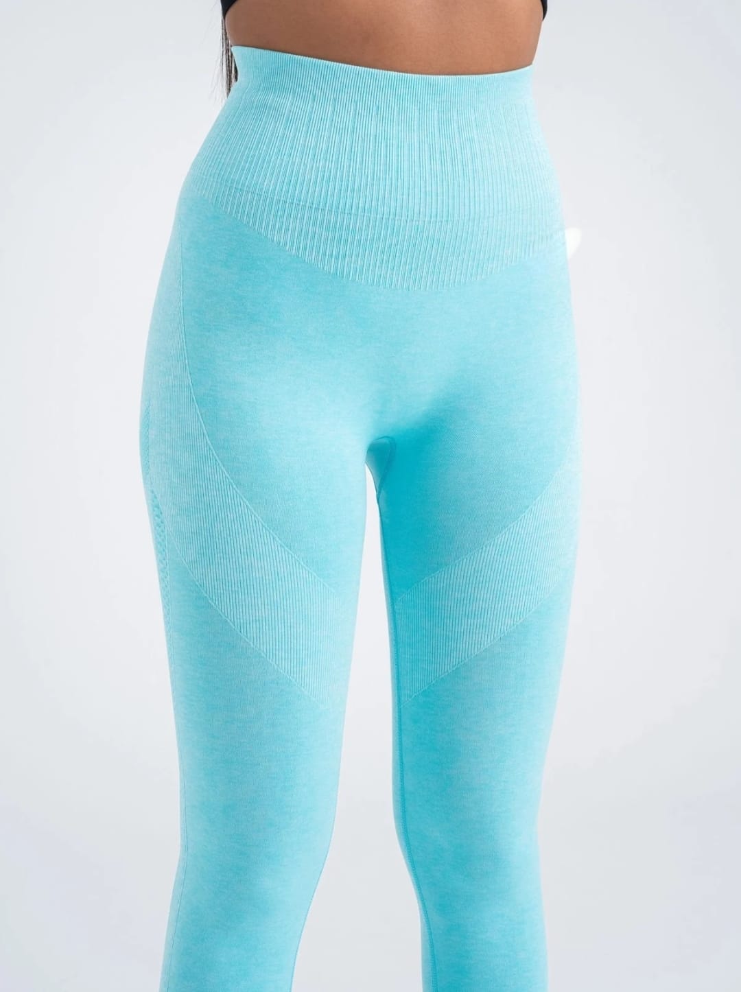 FlexForm™ Premium Seamless Push-Up Tayt