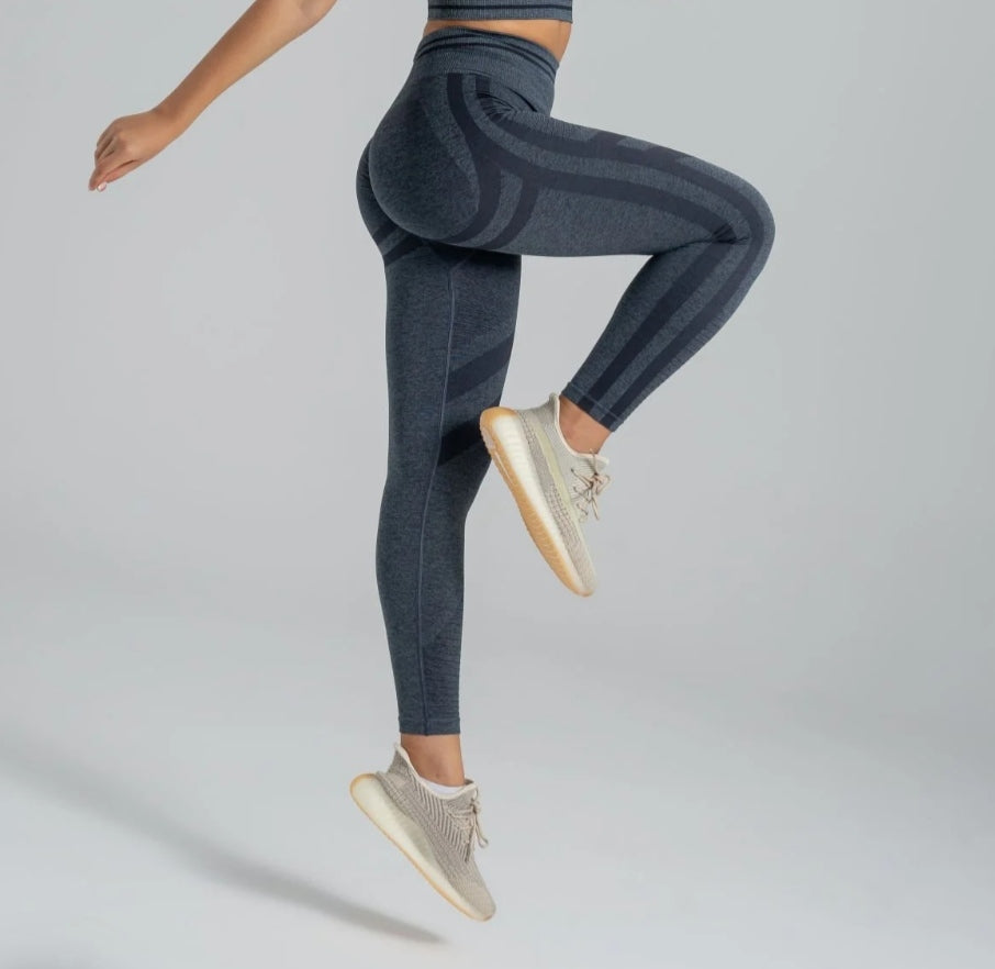 FlexForm™ Premium Seamless Push-Up Leggings. Free Shipping | Easy Returns | True to Size